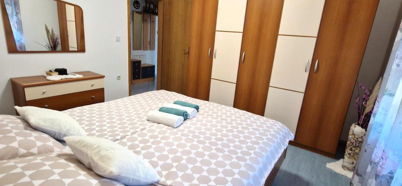 Apartments Pinezic Skrbčići 외부 사진