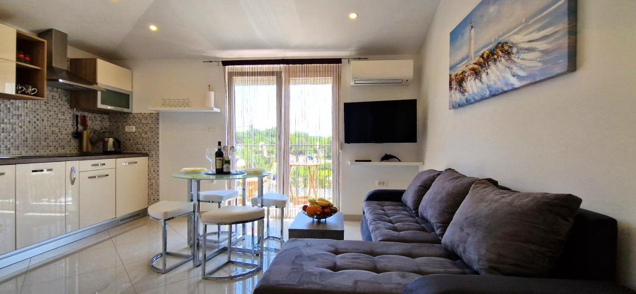 Apartments Pinezic Skrbčići 외부 사진