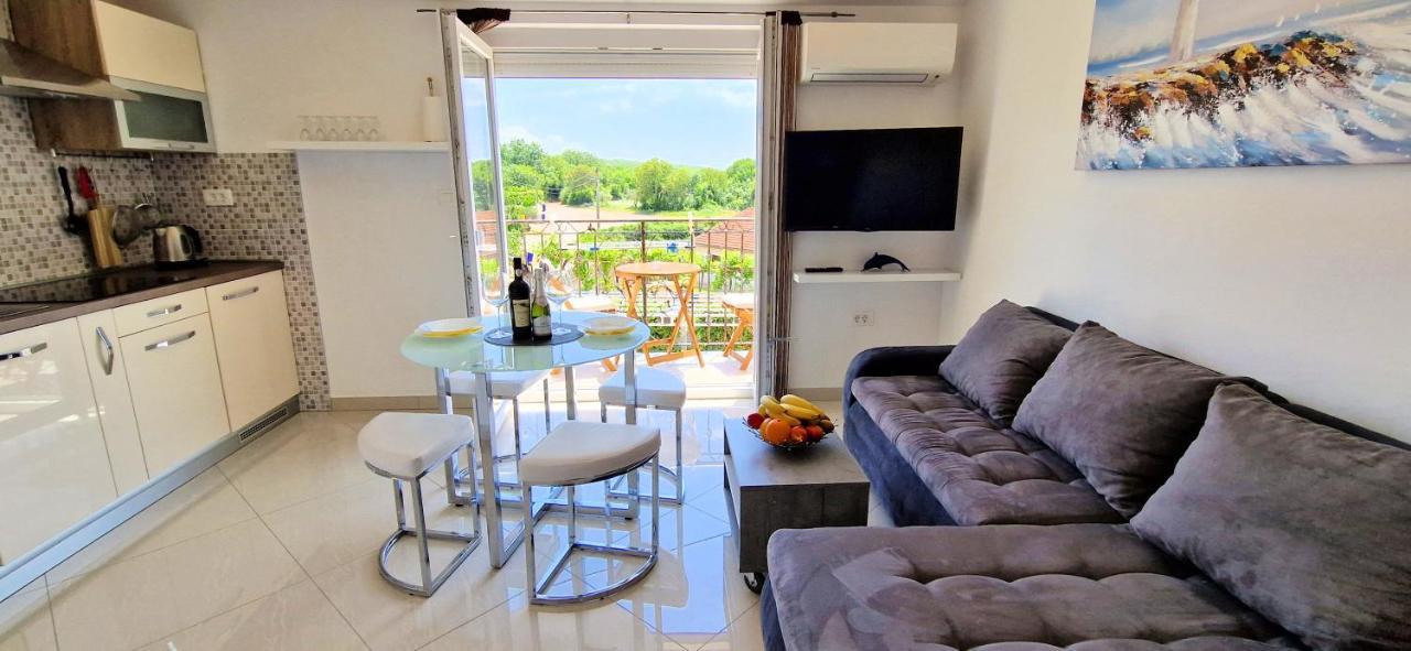 Apartments Pinezic Skrbčići 외부 사진