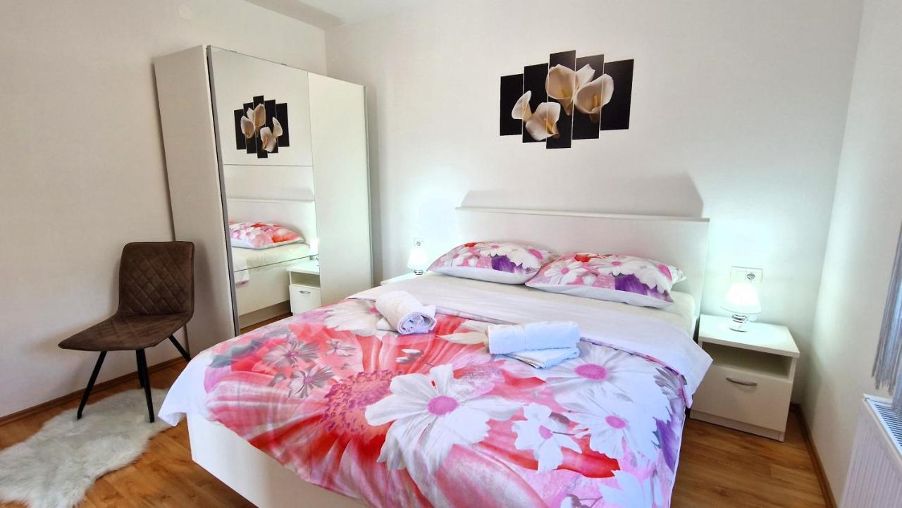 Apartments Pinezic Skrbčići 외부 사진